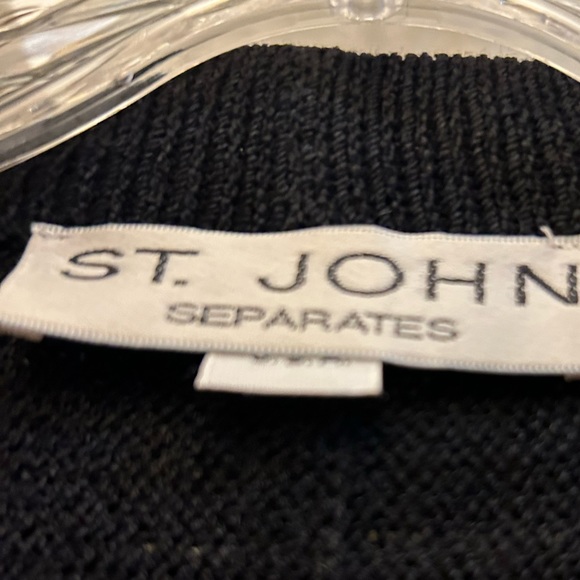 St John black v-neck sweater with gold and black sequin trim, size S. - Picture 2 of 6